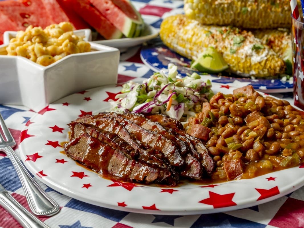 10 Food Safety Mistakes People Make During Summer Picnics
