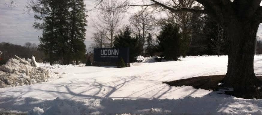 https://patch.com/img/cdn20/users/103600/20170321/080537/styles/raw/public/article_images/uconn_sign_in_snow-1490097241-5370.jpg