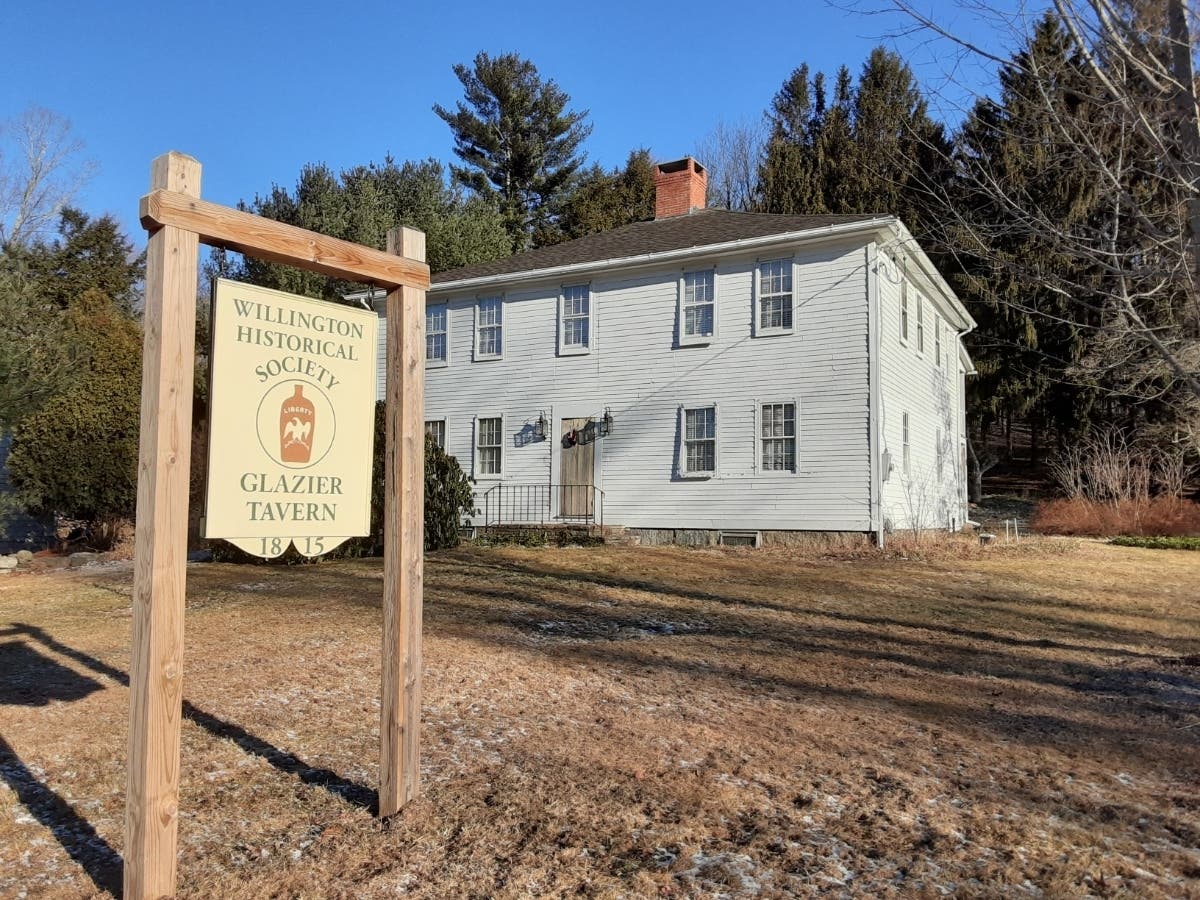 The Glazier Tavern in Willington.