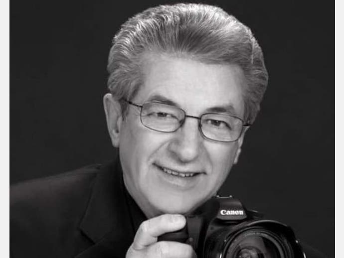 Popular photographer Art Rich has died. 