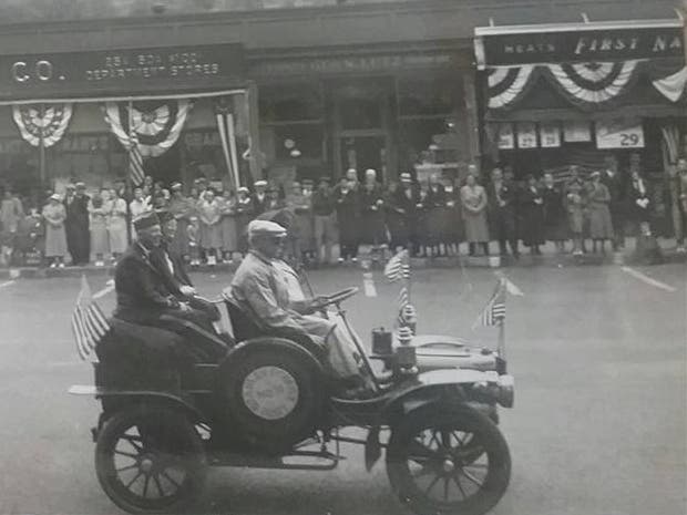 News small post card thumbnail