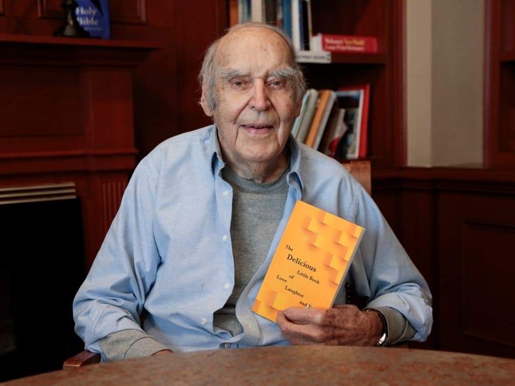 At 97, World War II vet Stanley Kavan has published a book of poetry.