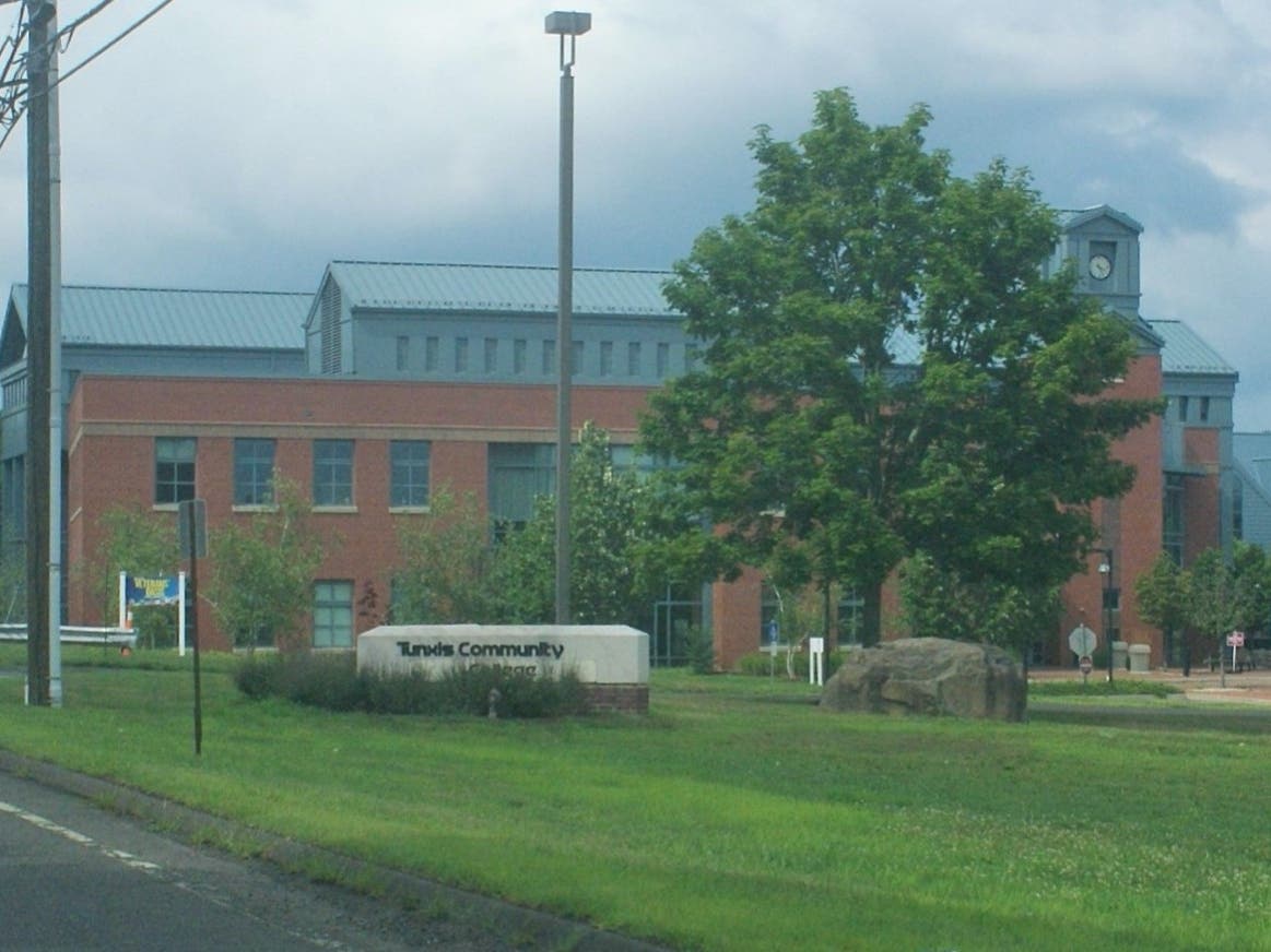 Tunxis Community College is to receive a National Science Foundation grant. 