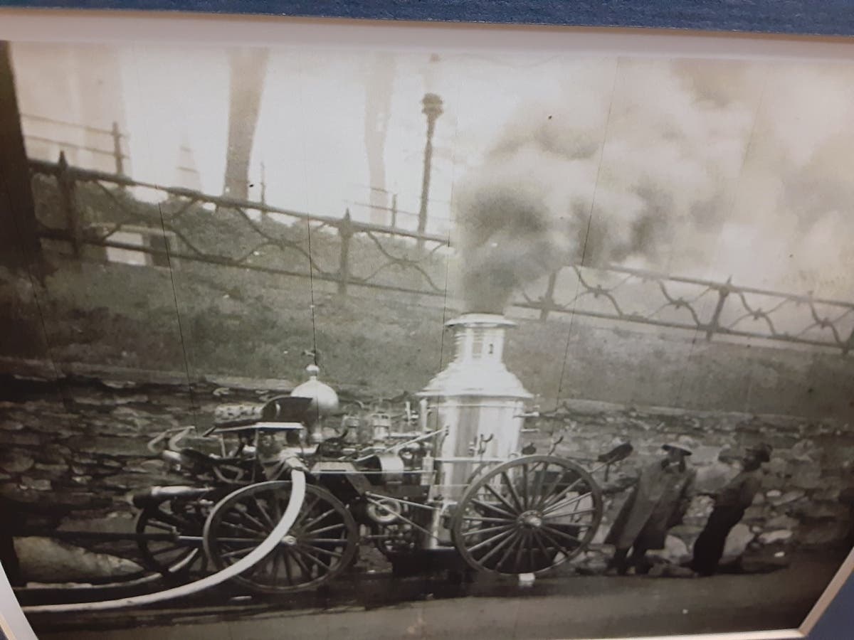 News small post card thumbnail