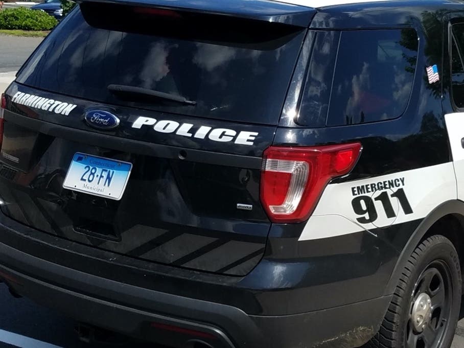 A driver from Hartford is facing charges after a crash in Farmington, police said. 