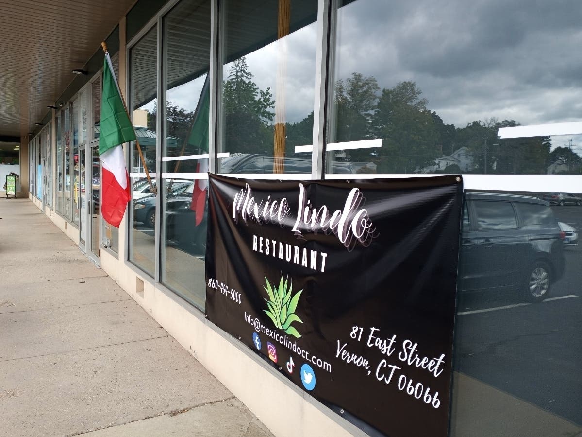 Mexico Lindo has been open for about a week in Vernon. 