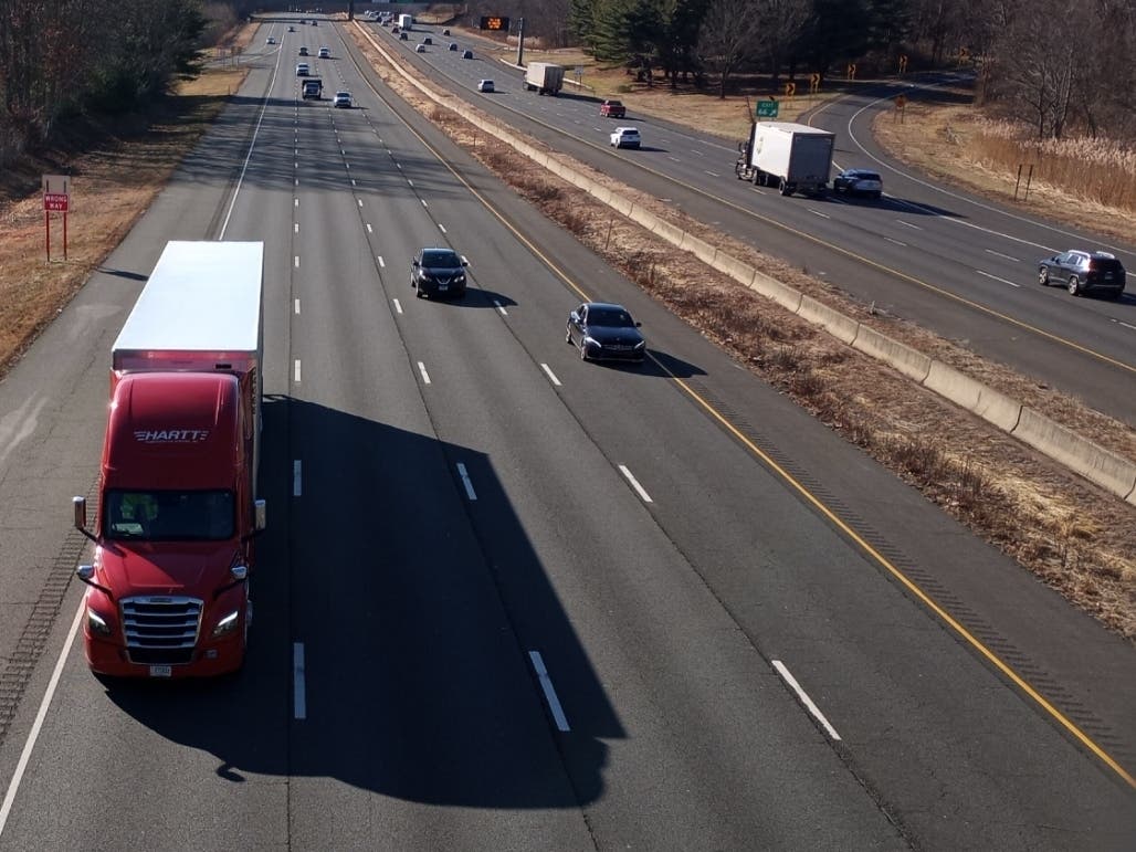 Highway views are set to improve in what DOT officials are calling an upgraded "advanced traffic management" system proposed for I-84 and I-384. 