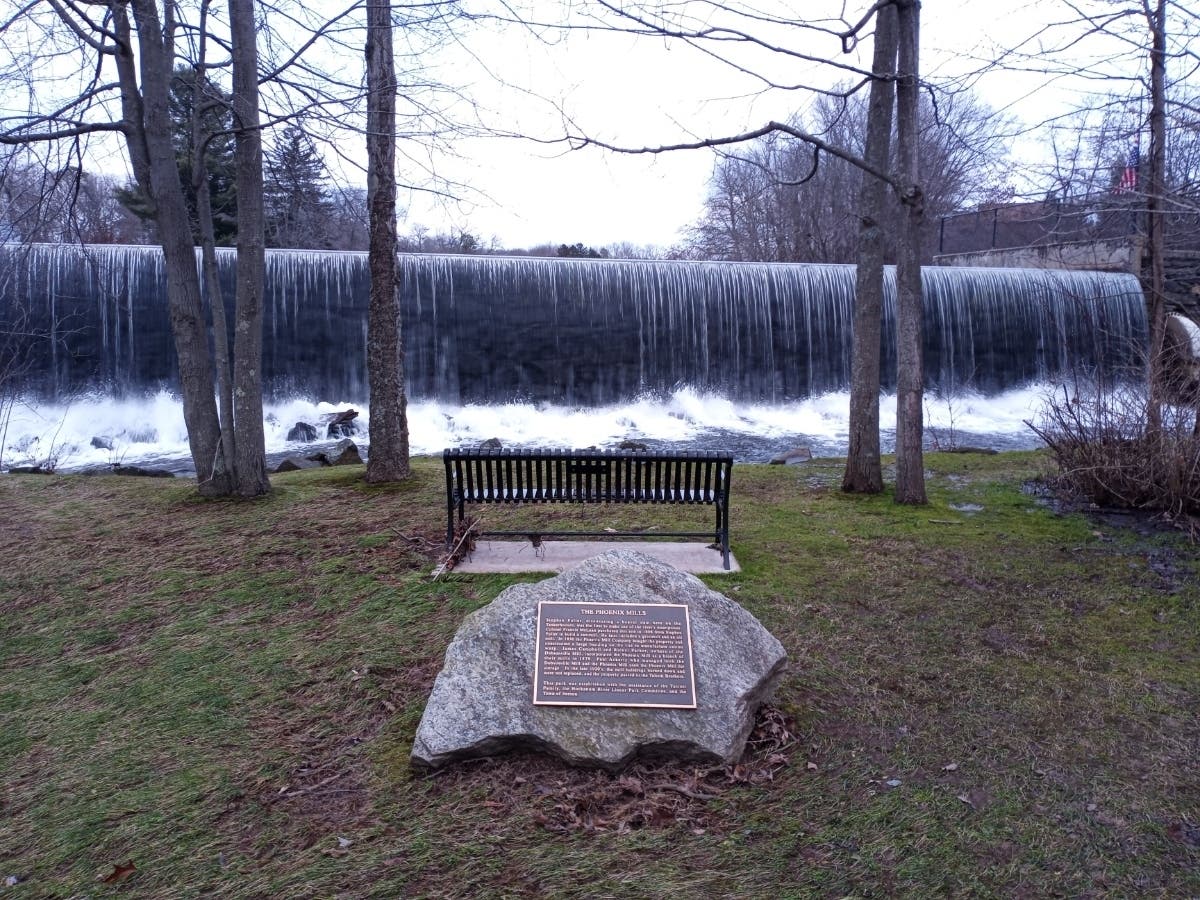 The latest Gem is a nice place for unwinding, reading, for quiet reflection or to take in one of the most majestic waterfalls around. 