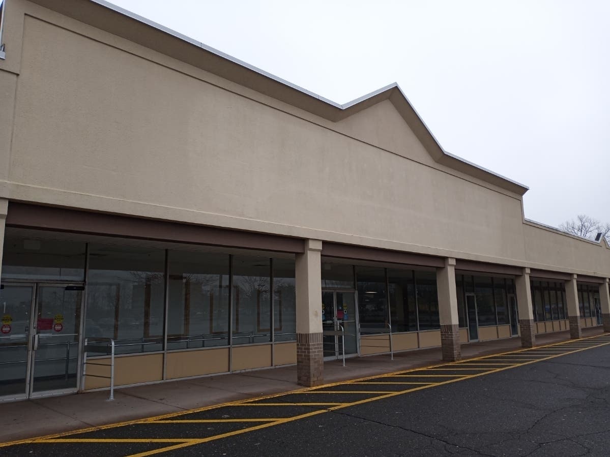 The Salvation Army Thrift Store was gone from a Vernon plaza without a trace this week.  
