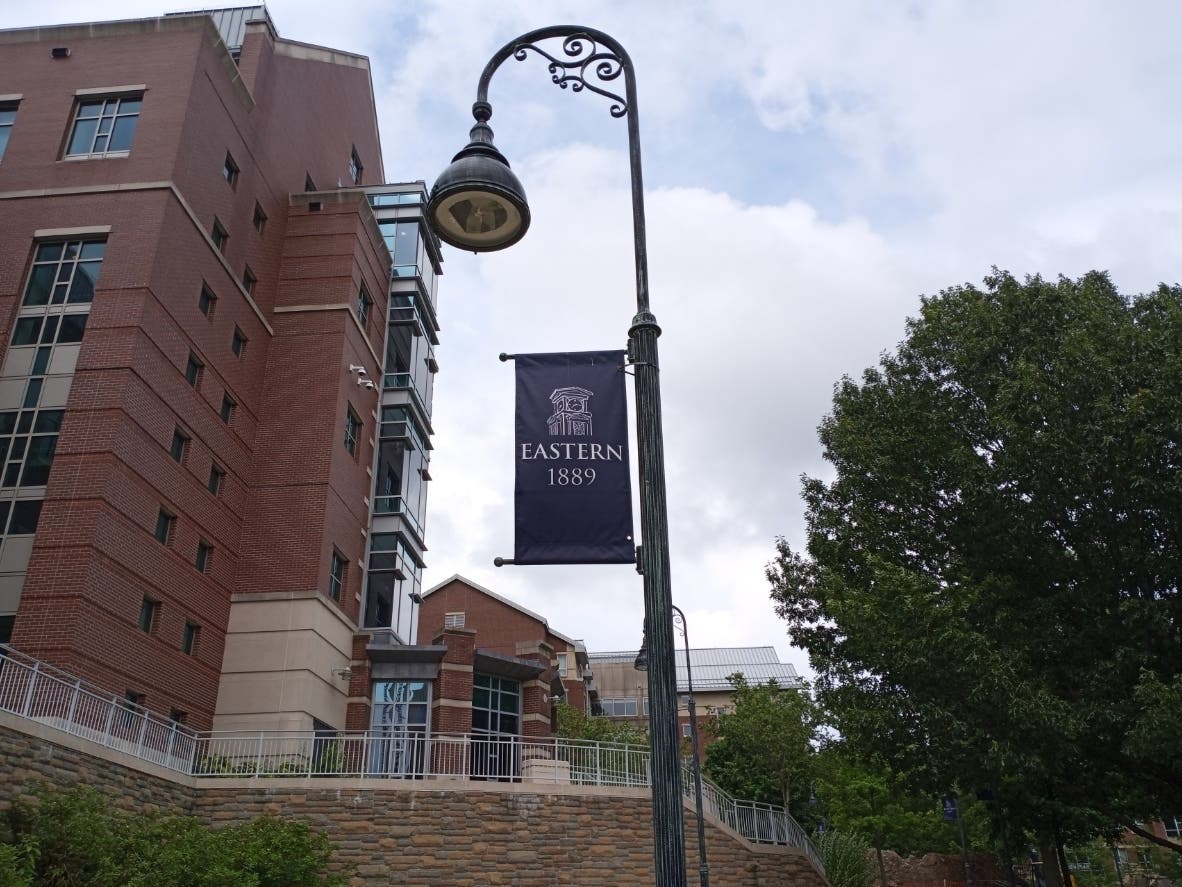 Eastern Connecticut State University business and finance students are presenting financial literacy tips in a series of  community workshops.