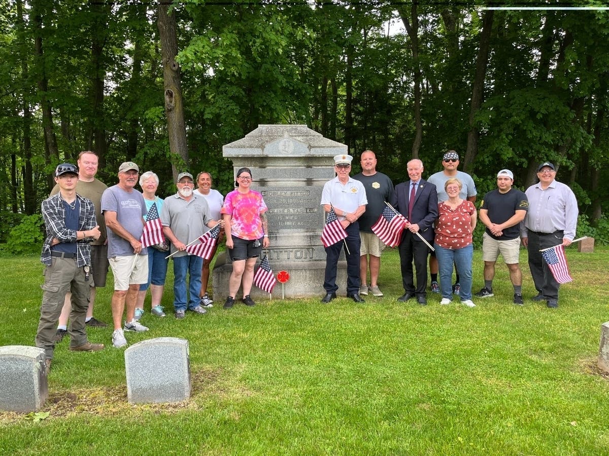 News small post card thumbnail