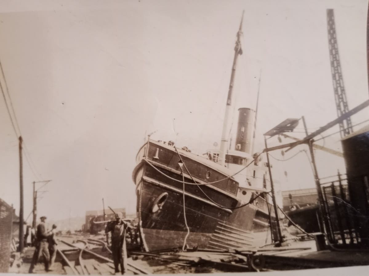 News small post card thumbnail