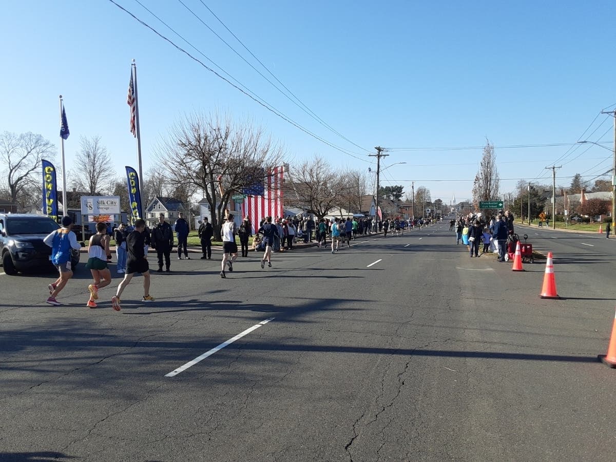 Traffic patterns have been announced for the 2024 Manchester Road Race. 