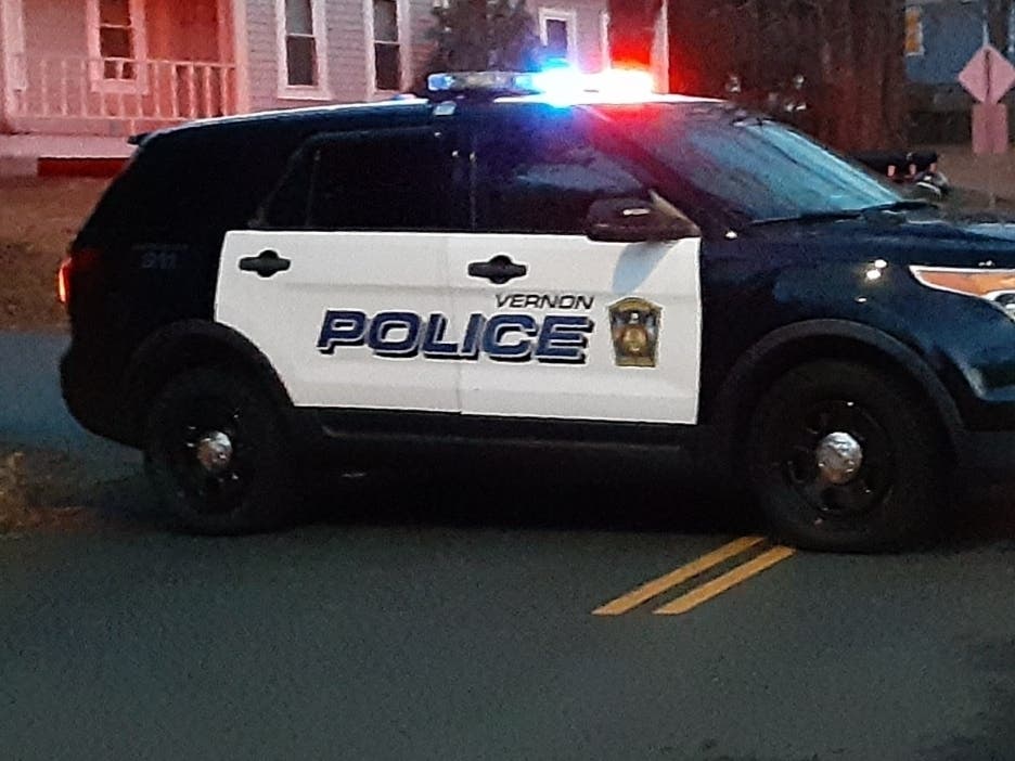 Cops Investigating Motorcycle Crash On Hartford Turnpike In Vernon ...