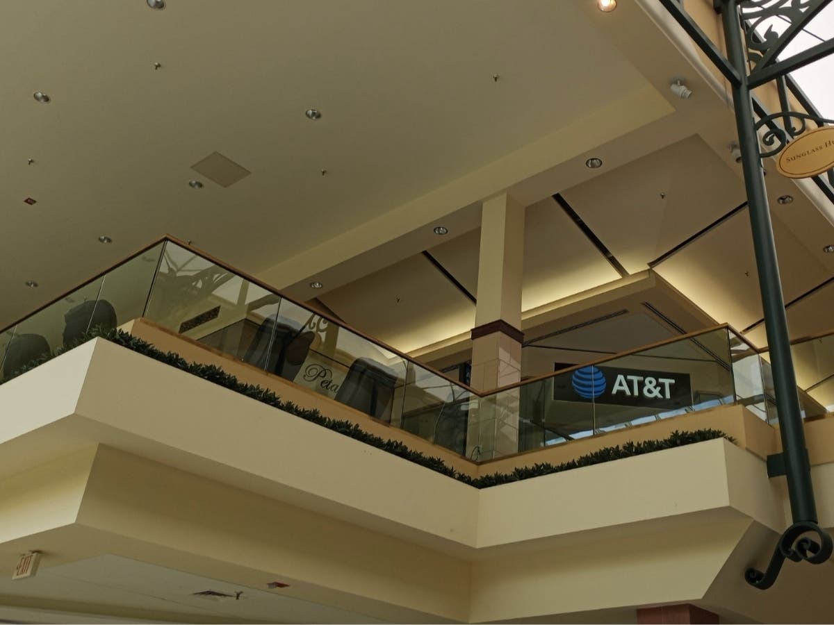 For the second week in a row, Manchester police will have a strong presence at the Buckland Hills mall. 
