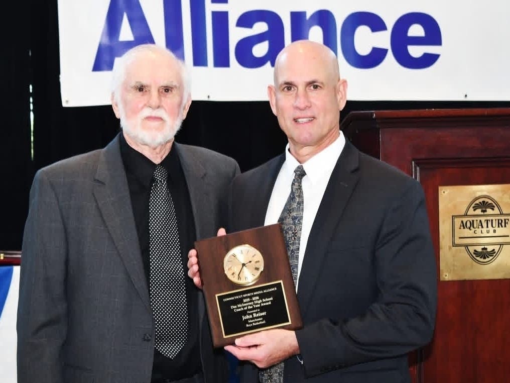 Manchester High School boys basketball coach John Reiser last weekend was officially named a 2025 Doc McInerney Coach of the Year last weekend by the Connecticut Sports Media Alliance.