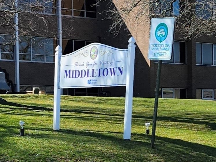 The Middletown Animal Control Department is bashing a certain type of canine restraint.