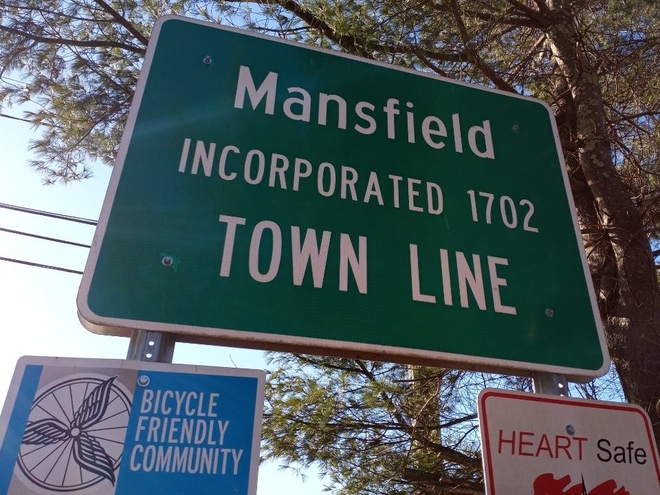 Residents can meet Mansfield's new rec director at two open houses at the Mansfield Community Center.