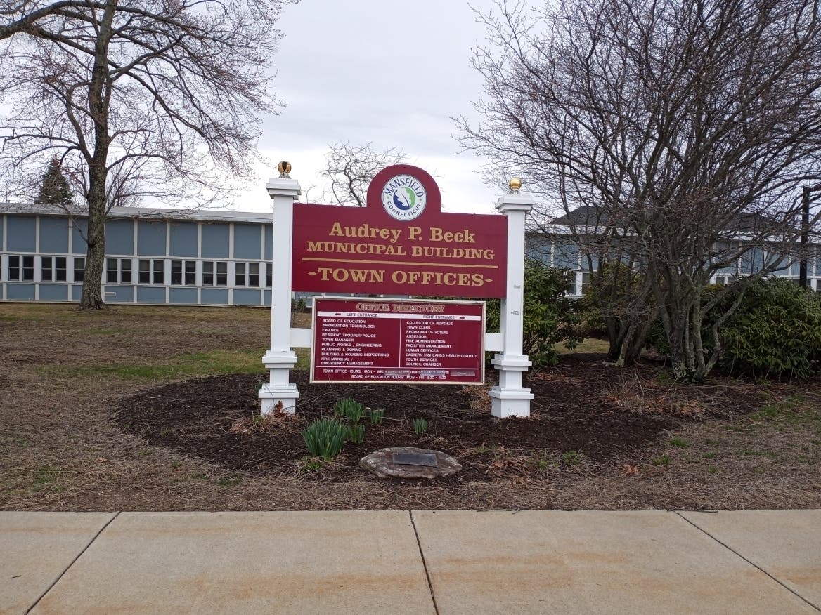 The Mansfield Town Council is preparing for Town Manager Ryan Aylesworth's return.