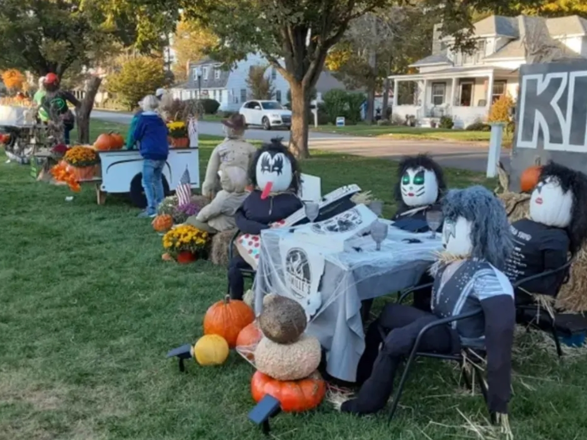 Tolland's scarecrow contest will be throwing a kiss to the America 250th celebration this year. 