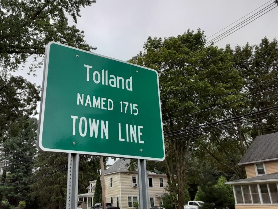 Tolland residents will be able to dispose of metal and bulky waste at no charge during the first full week of October.