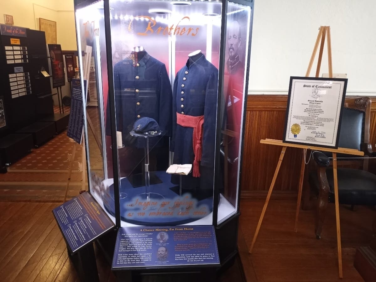 Thew New England Civil War Museum.