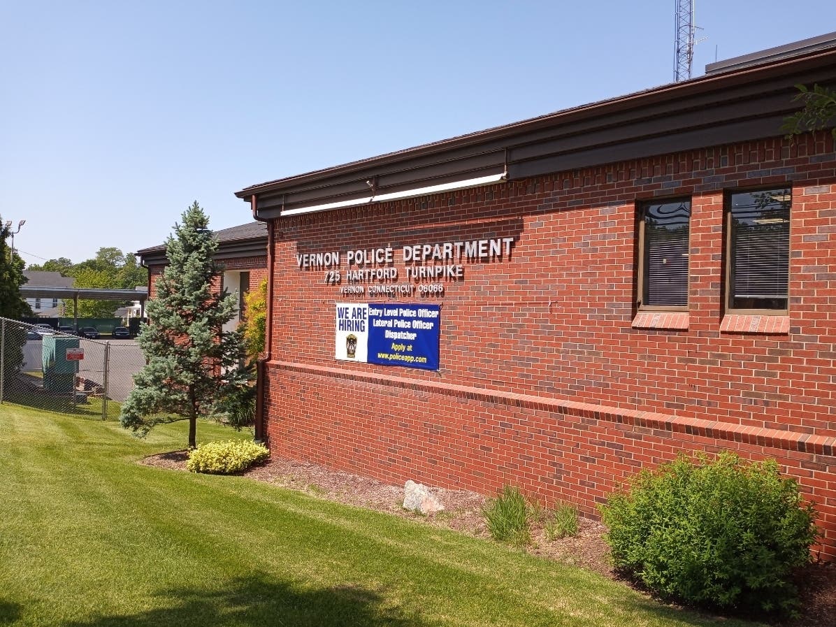 The Vernon Police Department is hiring qualified officers.
