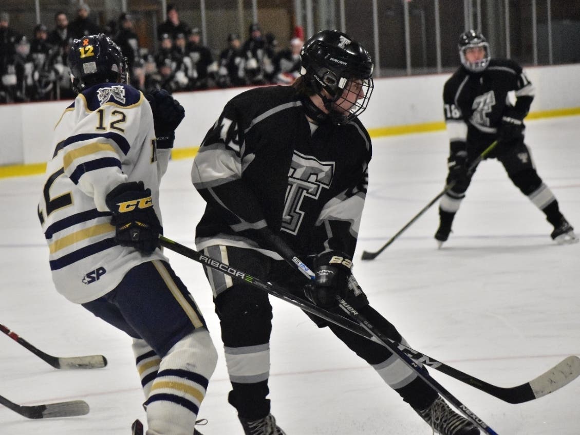 Tri-Town junior forward Caden Gesualdi has been named recipient of the Bob Casey Courage Award by state sports media members.