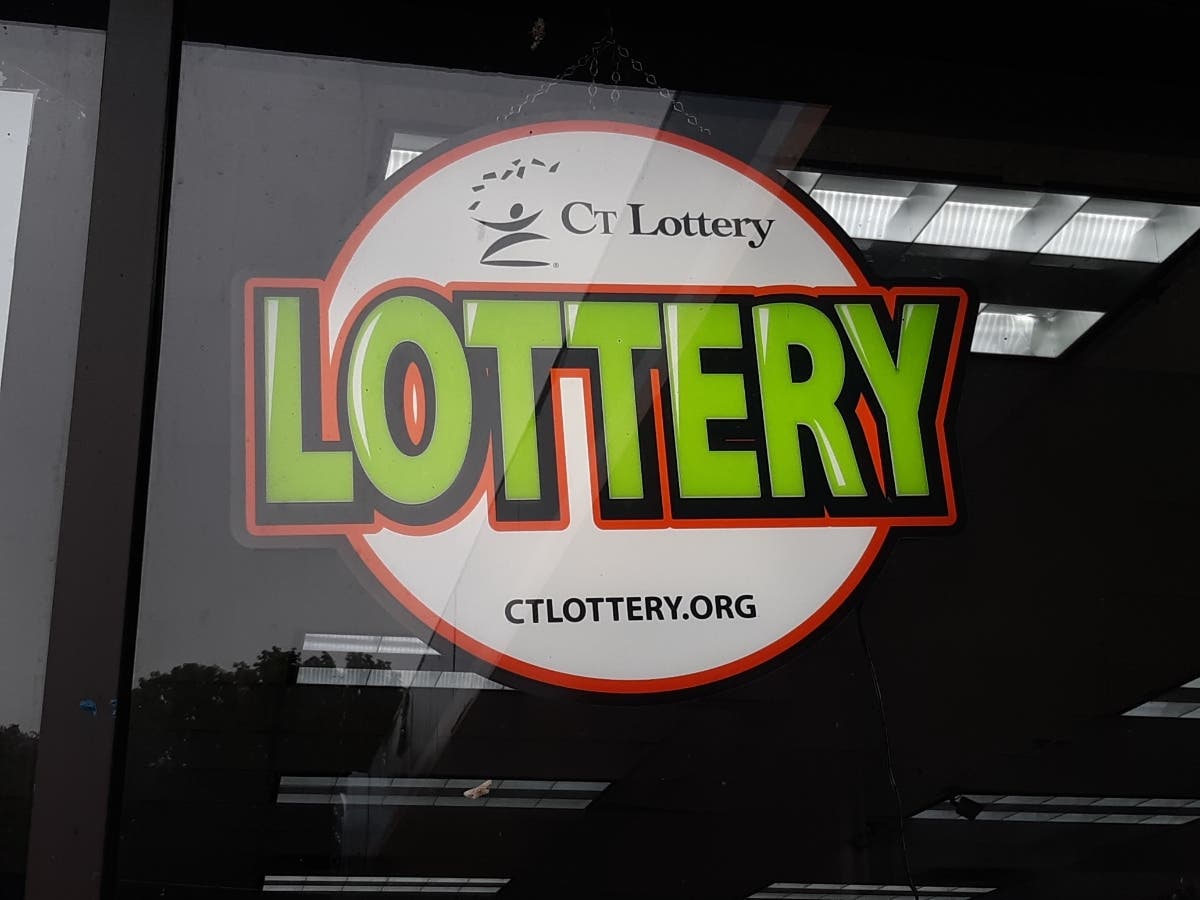 A Windsor Locks man won $500,000 on a $20 CT Lottery scratch ticket.