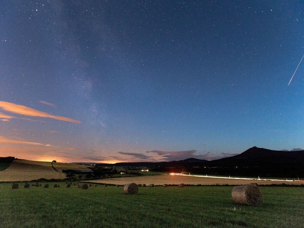 Leonid Meteor Shower Peaks This Weekend When To See Fireballs In PA
