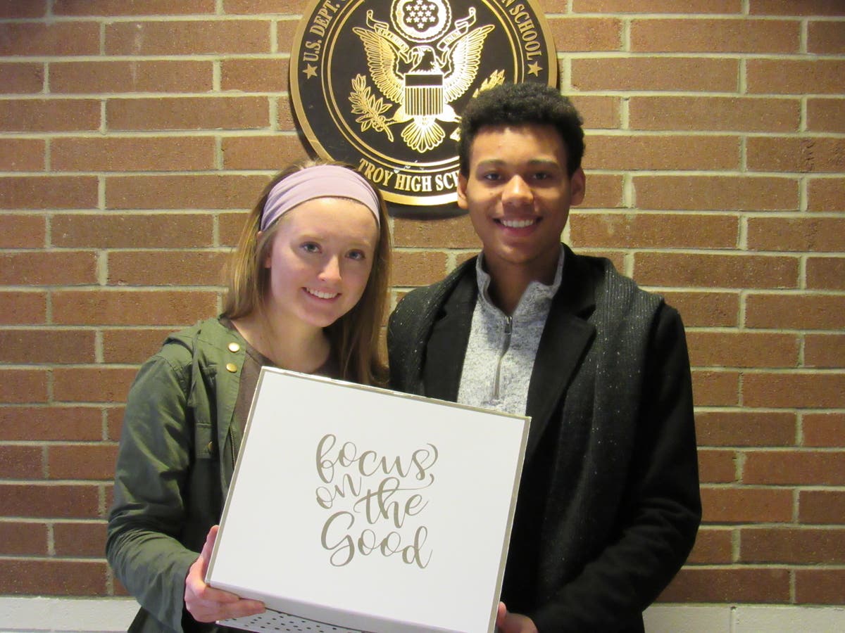 News small post card thumbnail