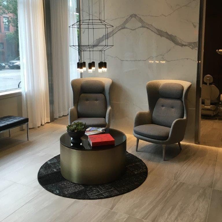 https://patch.com/img/cdn20/users/1111791/20161018/115303/styles/raw/public/article_images/smilebar_boston_2-1476805681-3618.jpg