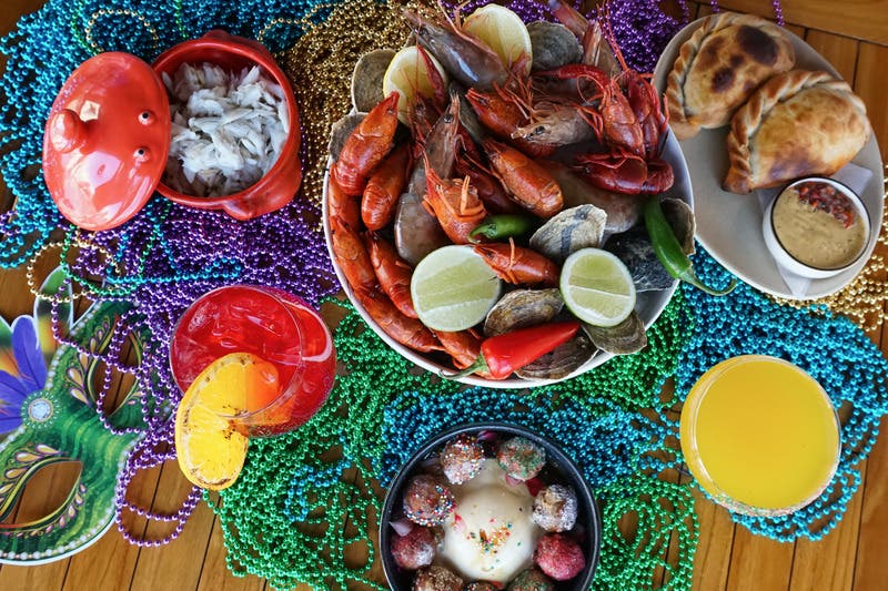 Dos Costas Carnival Takes Over Tio Lucho’s for Fat Tuesday