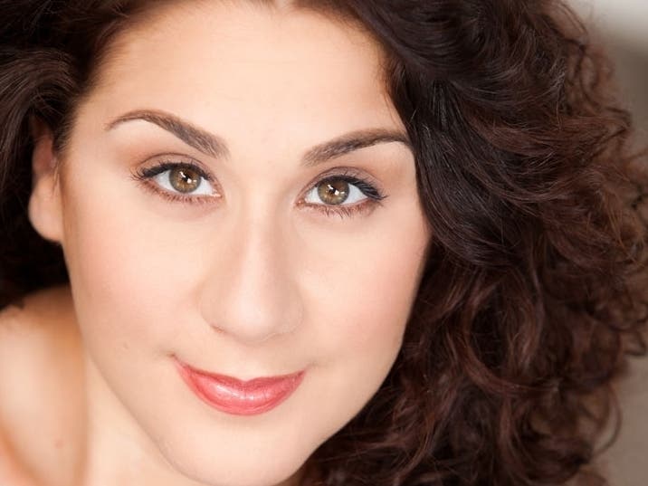 Marissa Follo Perry, '03