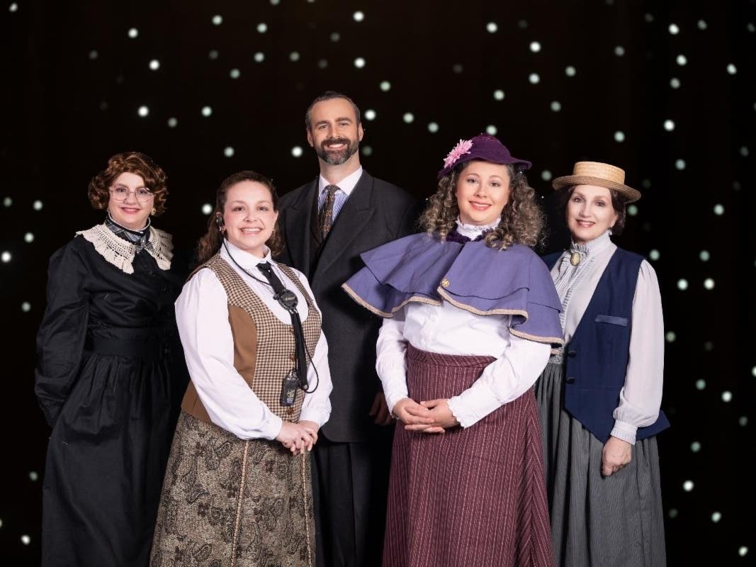 (from left) Marilyn Olsen, Lyn Nagel, Eric Lindblom, Martha Irving, Priscilla Squiers (Costumes designed by Renee C. Purdy)