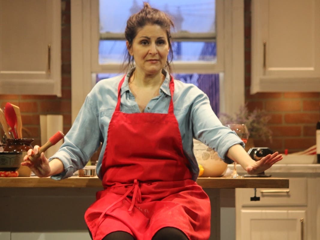 Maria Baratta as Giulia in "Secondo"