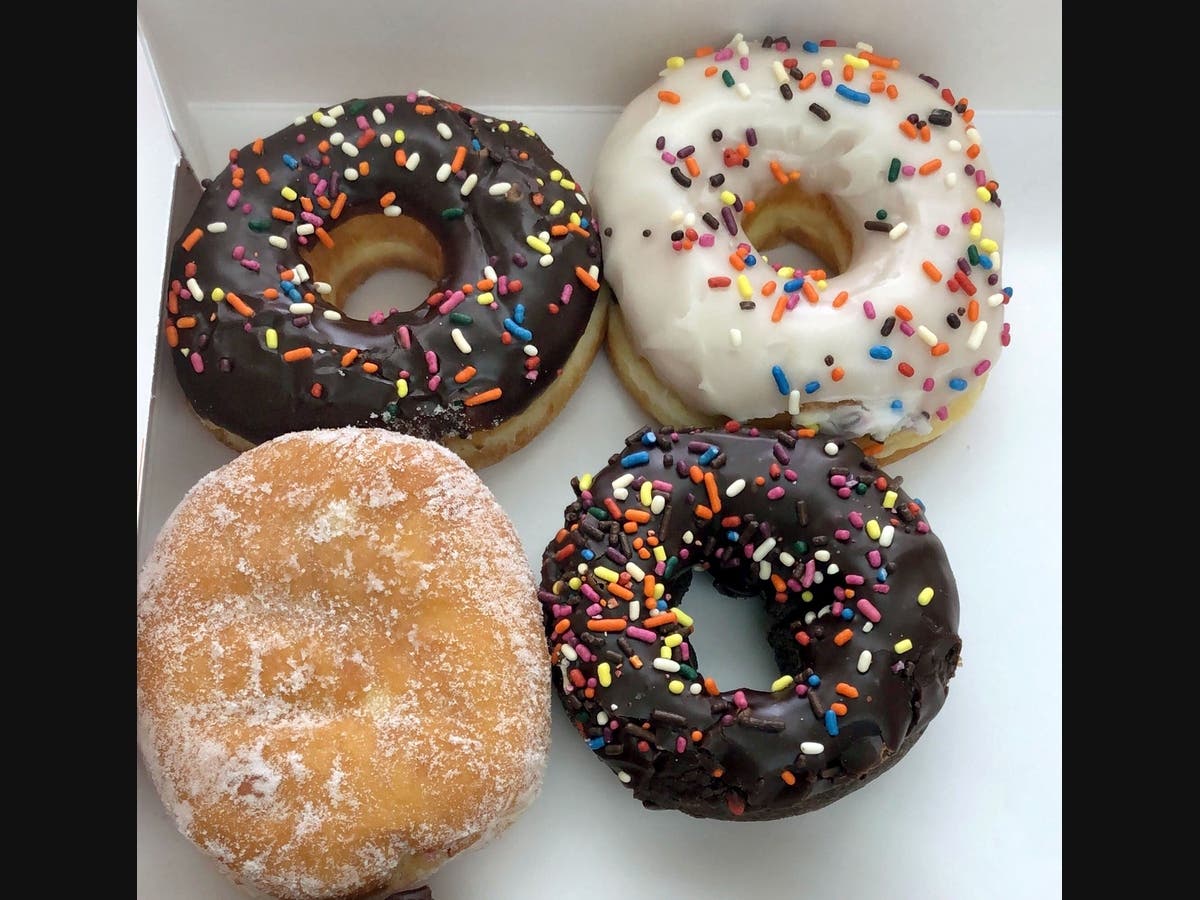 Dunkin' And Honey Dew Giving Away Free Donuts Friday In Rhode Island