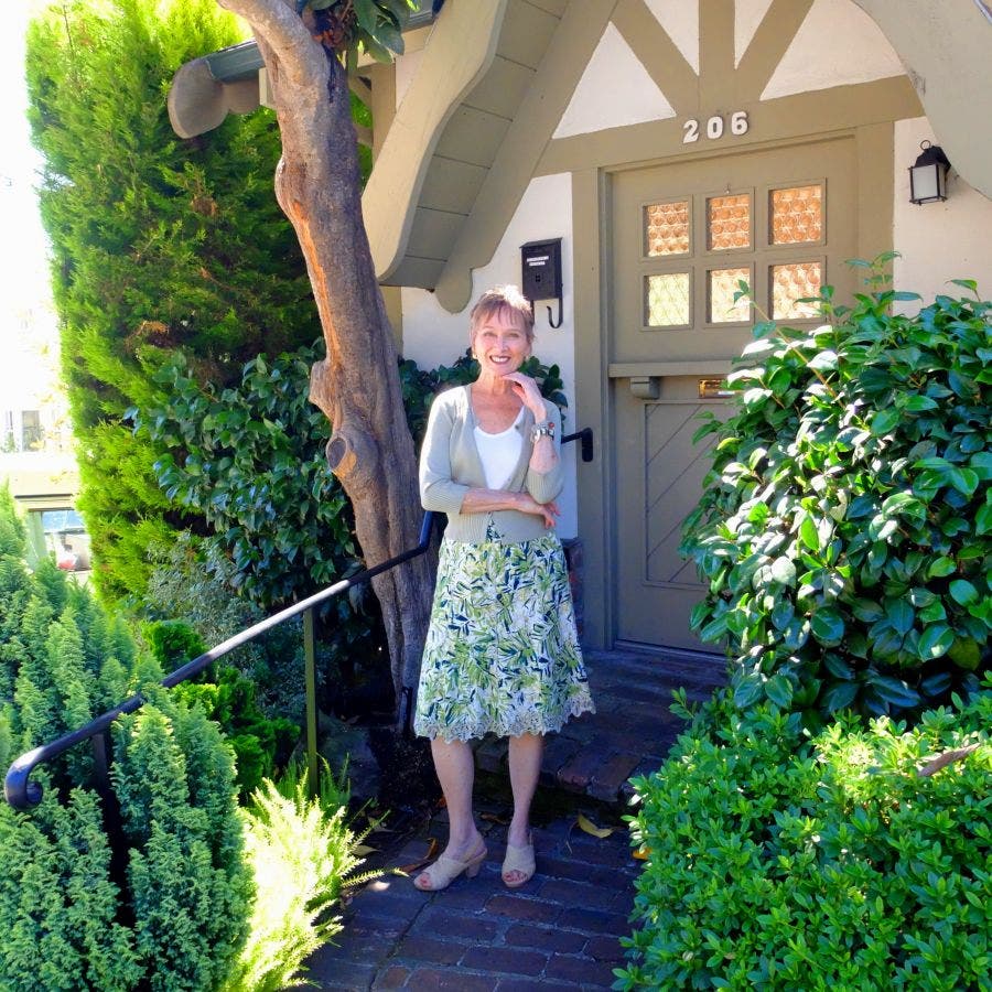 News small post card thumbnail