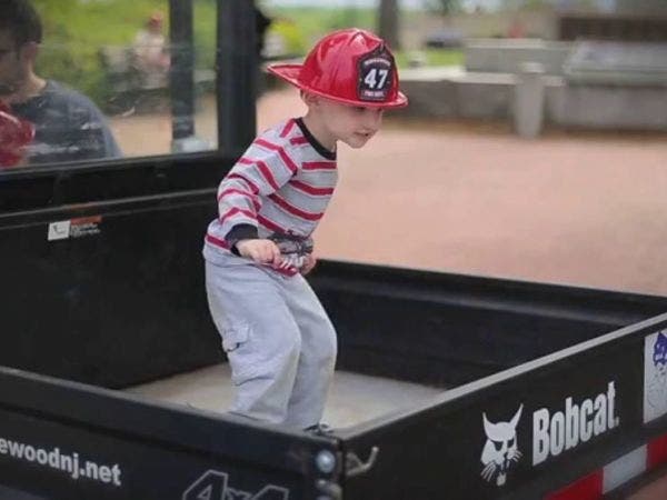 News small post card thumbnail