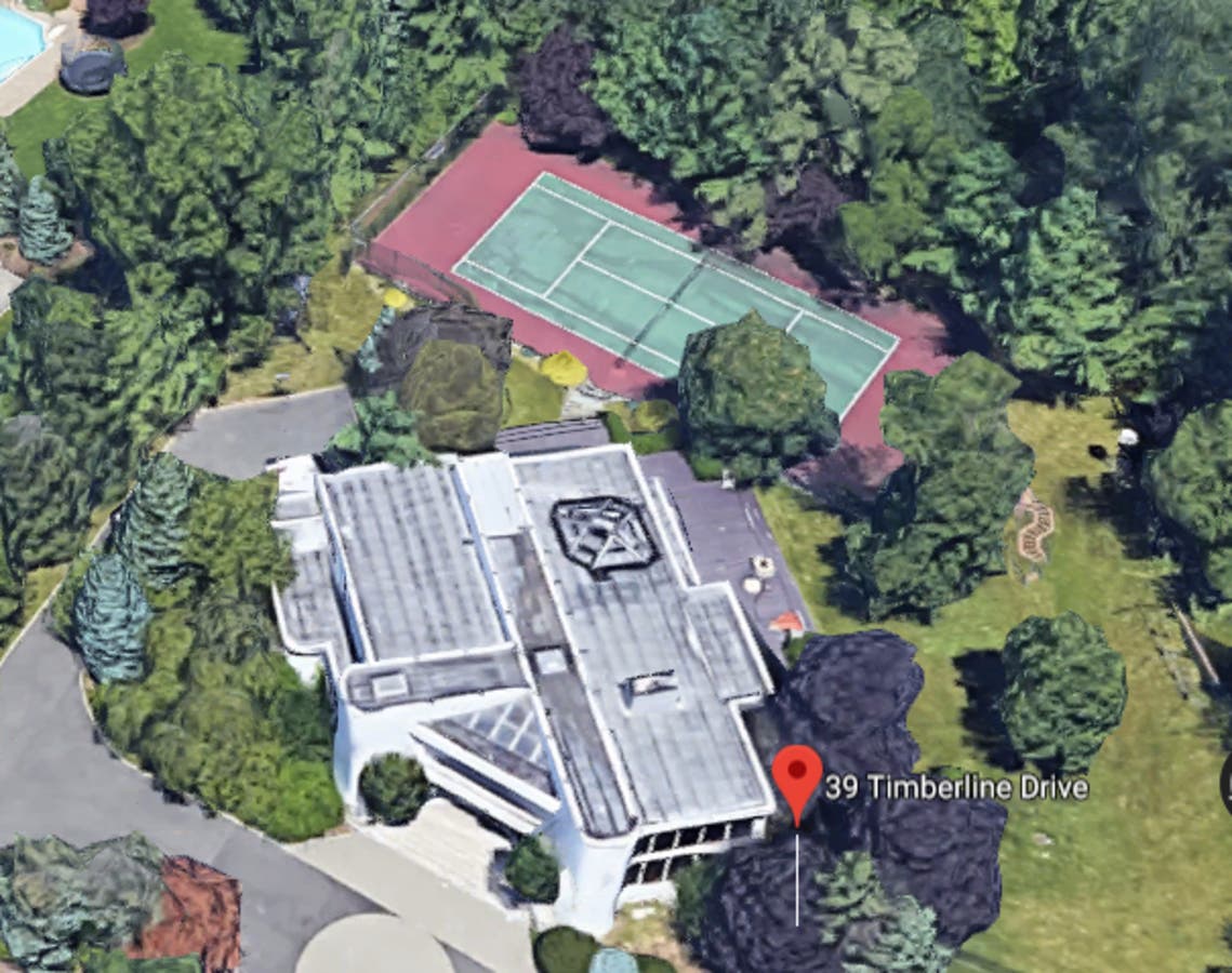 Could Someone Buy Lil Kim s Bergen County Mansion For 100 Wayne could-someone-buy-lil-kim-s-bergen-county-mansion-for-100-wayne