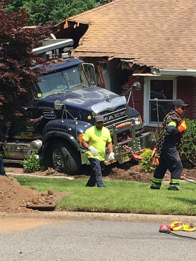 PHOTOS: Dump Truck Crashes Into North Jersey House | Wayne, NJ Patch