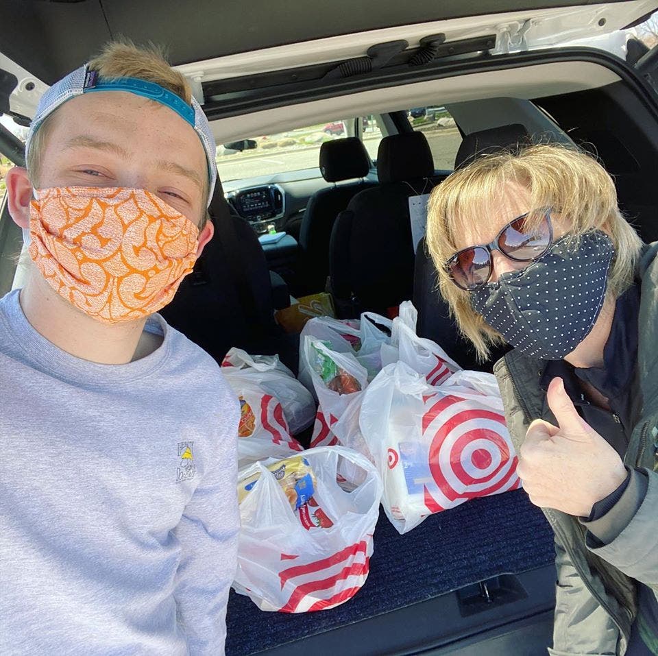 Grocery delivery to families facing cancer Grocery delivery to families facing cancer