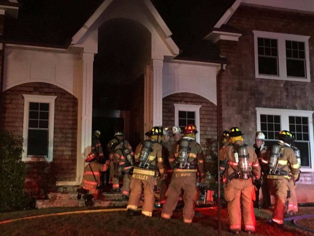 Photos: Firefighters Battling Working Structure Fire At Southampton ...