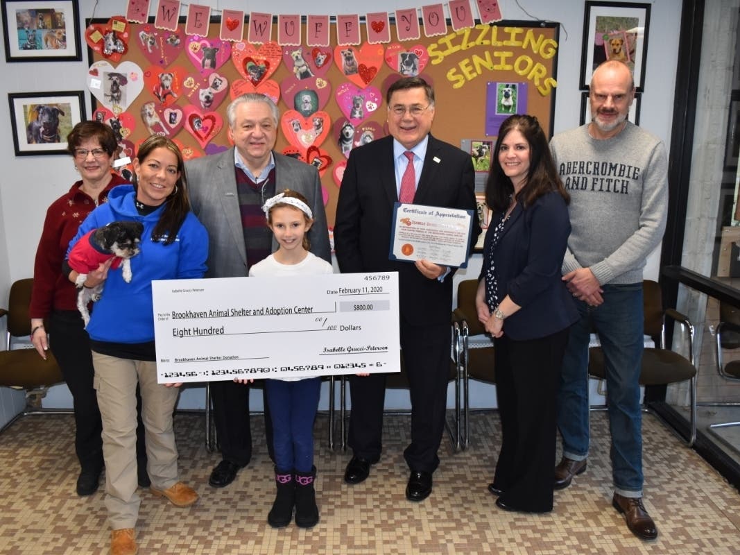 Little Girl, 10, Donates 800 In Birthday Money To Animal Shelter