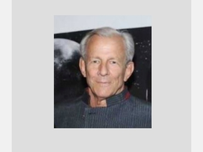 Peter Beard. Anyone who sees him is asked to call 911 or the East Hampton Town Police Department at 631-537-7575.