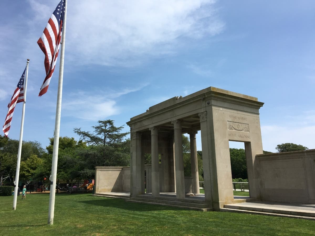 "We offered take-out picnics all summer to village visitors. Now we are packaging picnics for our neighbors in need." —Dede Moan, Southampton Inn