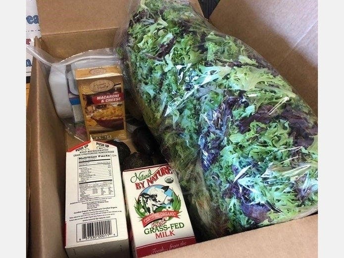 600 boxes of food, meat and dairy products will be distribute.