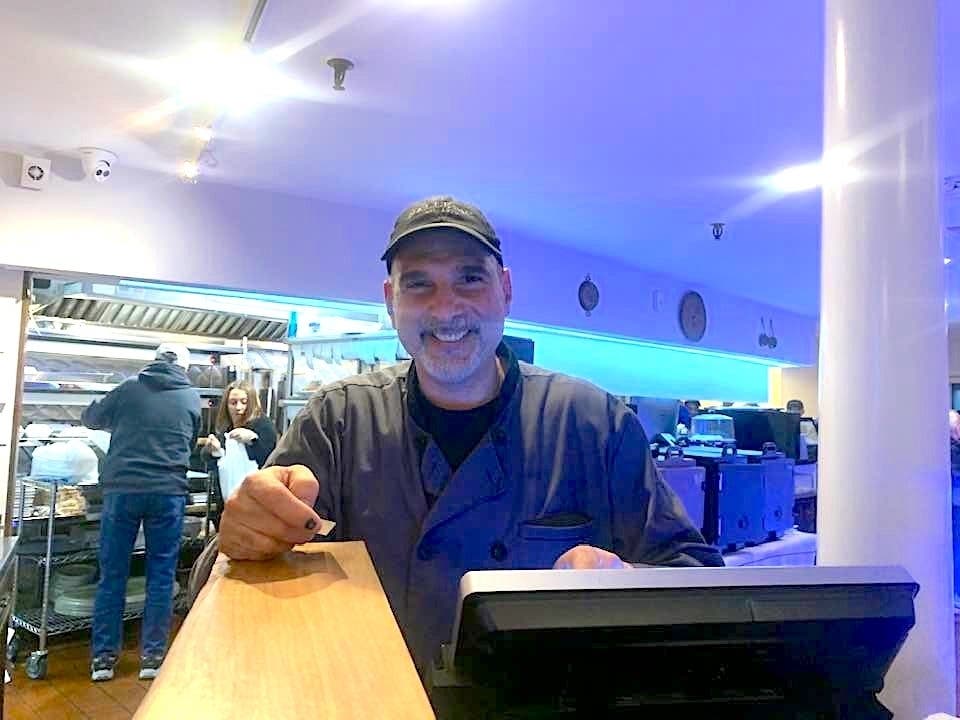 The fundraiser brought in more than $17,000 for the people of Ukraine.