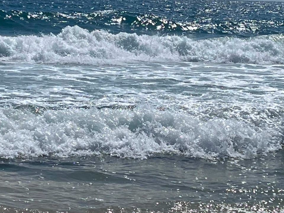 3 Rescued From Surf At Smith Point County Park Beach: Officials