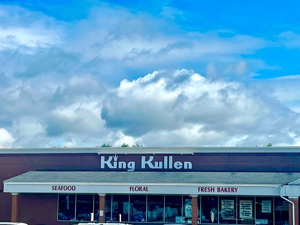 Giunta’s Meat Farms will acquire King Kullen Grocery Co., Inc., including its 24 King Kullen supermarkets and four Wild by Nature natural foods markets.